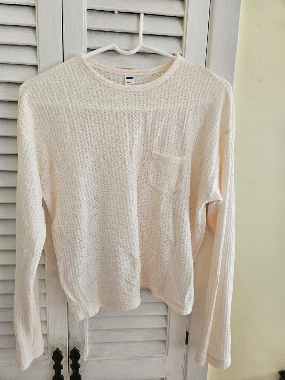 Old Navy Cream Waffle-Knit Crewneck Long Sleeve Top